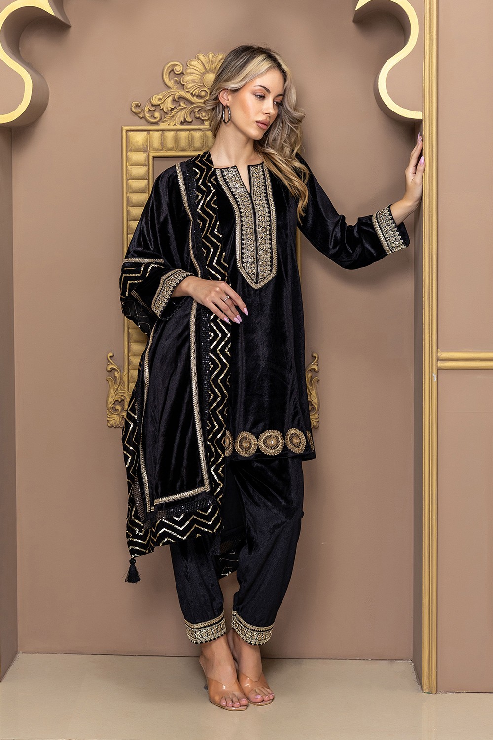 BLACK FUSION SET WITH SALWAR PANTS